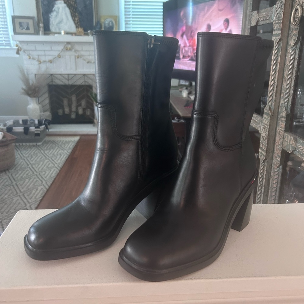 Franco Sarto Penelope Bootie Size 7.5